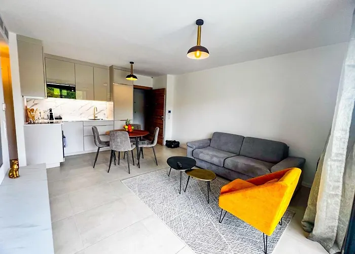 Livia - Agosta By Foot Terrace - By Tgb * Albitreccia